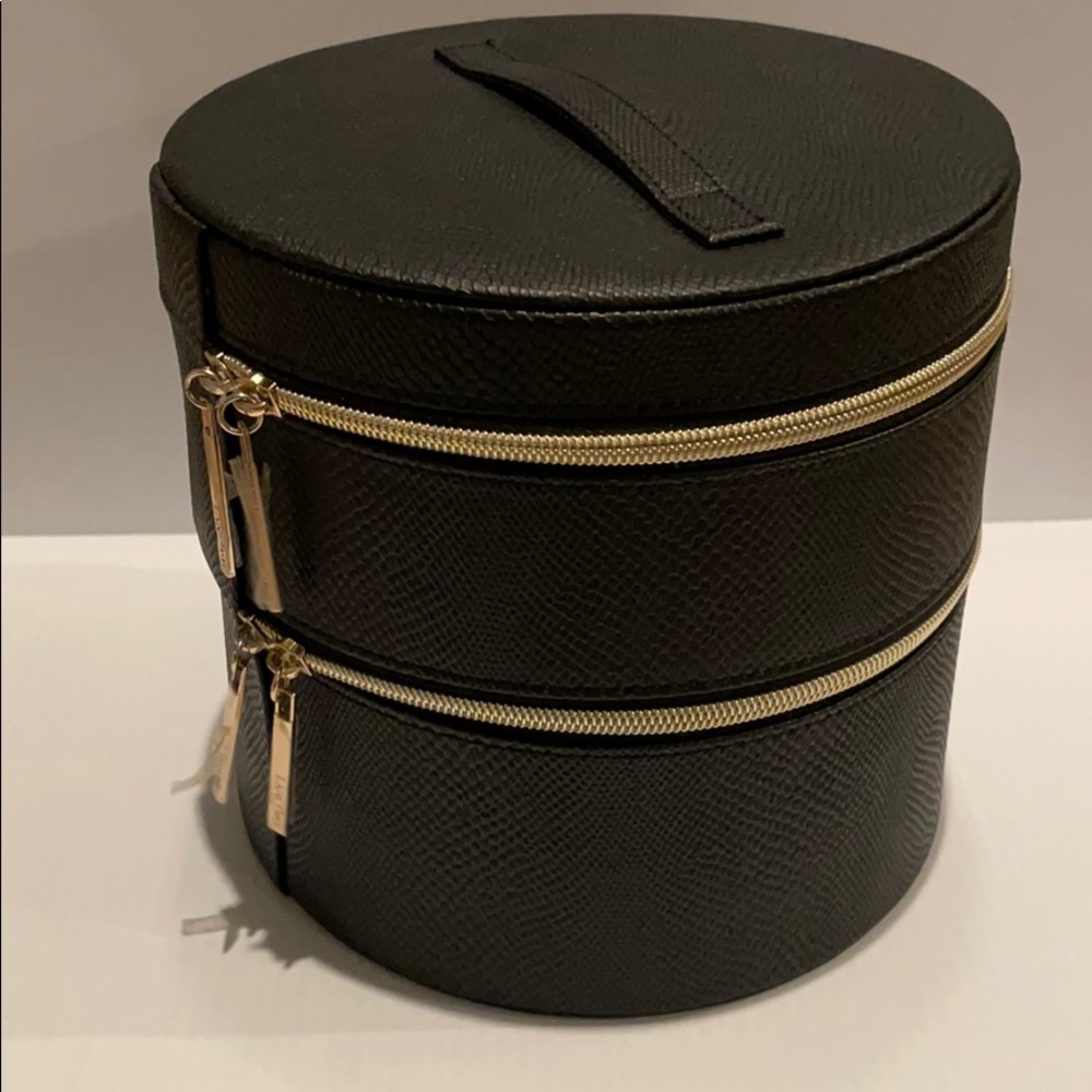 ✨Makeup Bag With Makeup✨